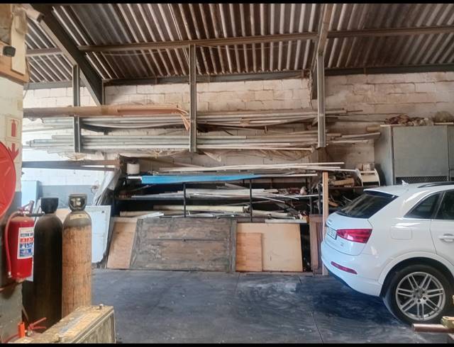 500M² WAREHOUSE FOR SALE IN ONVERWACHT